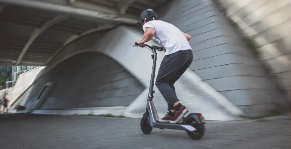 electronic scooter