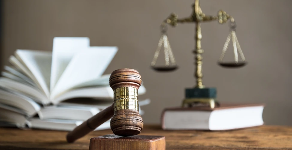 settlement vs going to court (1)