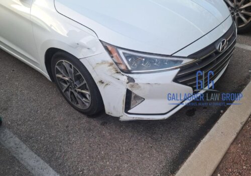 How much do most injury lawyers charge?