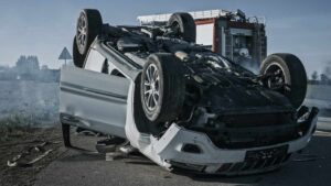 Mesa car accident lawyer meeting with client to discuss injury claim